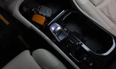 Volvo XC40 2023, 98179 км, за 19036.37 USD - фото 9