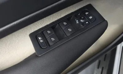 Volvo XC40 2023, 98179 км, за 19036.37 USD - фото 29