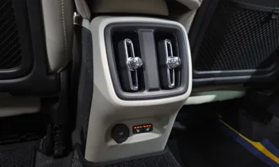 Volvo XC40 2023, 98179 км, за 19036.37 USD - фото 30