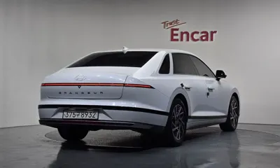 Hyundai Grandeur 2023, 112877 км, за 17907.14 USD