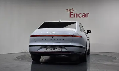 Hyundai Grandeur 2023, 112877 км, за 17907.14 USD