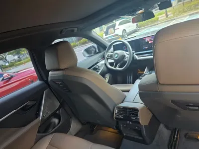 BMW 5-Series 2024, 14500 км, за 40698.04 USD - фото 6