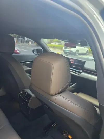 BMW 5-Series 2024, 14500 км, за 40698.04 USD - фото 7