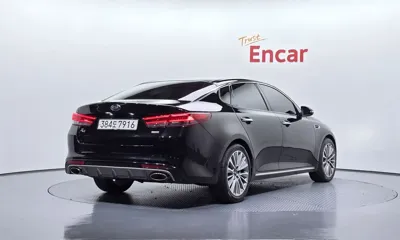 Kia K5 2016, 108403 км, за 6490.06 USD
