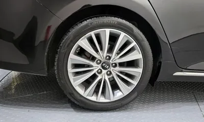 Kia K5 2016, 108403 км, за 6490.06 USD