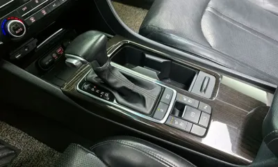 Kia K5 2016, 108403 км, за 6490.06 USD - фото 9