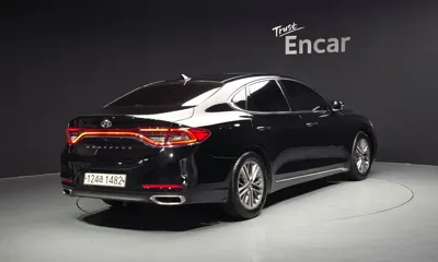 Hyundai Grandeur 2018, 204956 км, за 5265.55 USD