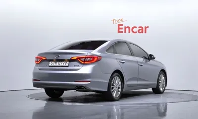 Hyundai Sonata 2016, 121374 км, за 5274.06 USD