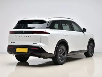 Nissan Teramont 2024, 7800 км, за 28221.94 USD
