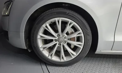 Audi A8 2014, 367904 км, за 4226.08 USD