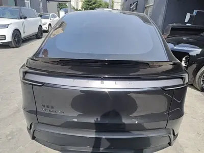 Tesla Model Y L 2026, 100 км, за 46997.32 USD