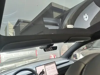 Tesla Model Y L