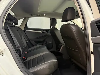 Volkswagen Sagitar 2022, 13000 км, за 13841.05 USD - фото 9