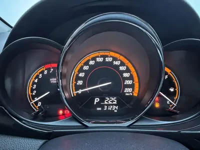 Toyota Yaris L 2023, 31000 км, за 11757.93 USD