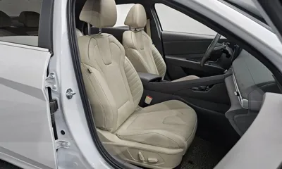 Hyundai Avante 2023, 14415 км, за 15071.4 USD - фото 26