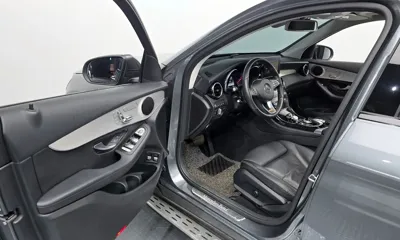 Mercedes-Benz GLC-Class 2019, 89519 км, за 16914.43 USD - фото 10