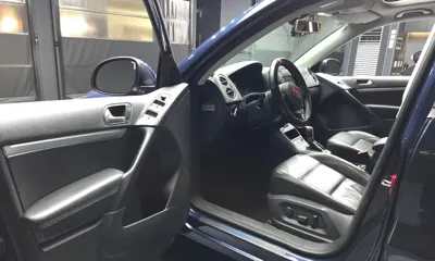 Volkswagen Tiguan 2016, 155936 км, за 4726.27 USD - фото 10