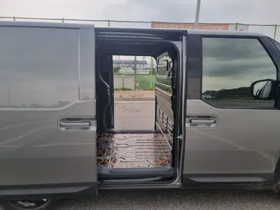 Kia PV5 2026, 3273 км, за 25600.63 USD