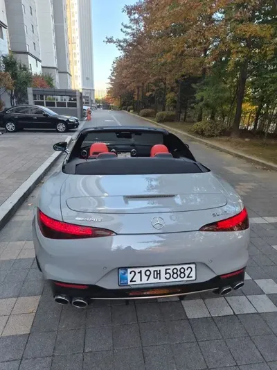 Mercedes-Benz SL-Class 2025, 10000 км, за 108957.94 USD