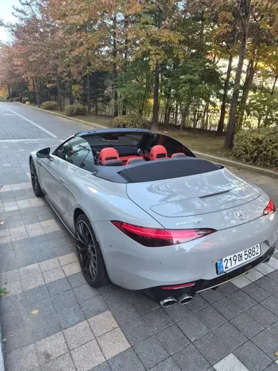 Mercedes-Benz SL-Class 2025, 10000 км, за 108957.94 USD
