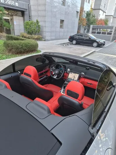 Mercedes-Benz SL-Class 2025, 10000 км, за 108957.94 USD - фото 10