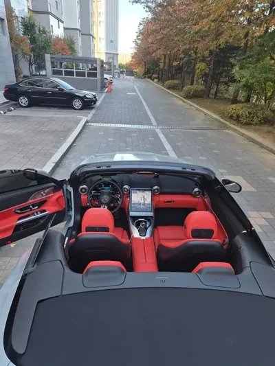 Mercedes-Benz SL-Class 2025, 10000 км, за 108957.94 USD - фото 12