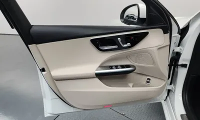 Mercedes-Benz C-Class 2023, 20204 км, за 24052.52 USD - фото 24