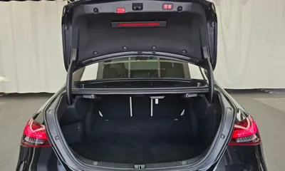 Mercedes-Benz E-Class 2022, 49785 км, за 24767.59 USD - фото 20