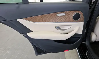 Mercedes-Benz E-Class 2022, 49785 км, за 24767.59 USD - фото 25