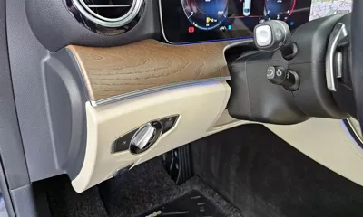 Mercedes-Benz E-Class 2022, 49785 км, за 24767.59 USD - фото 28