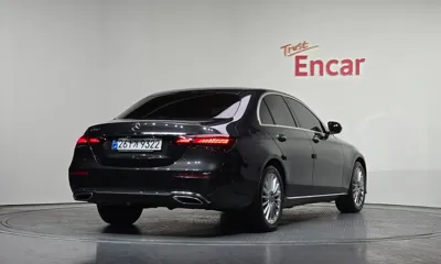 Mercedes-Benz E-Class 2021, 49479 км, за 23779.32 USD