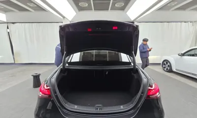 Mercedes-Benz E-Class 2021, 49479 км, за 23779.32 USD - фото 20