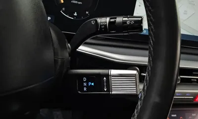 Hyundai Grandeur 2023, 156869 км, за 12890.01 USD - фото 9