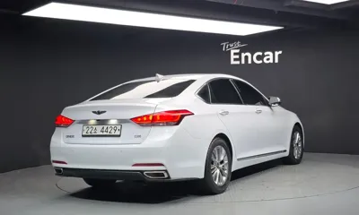Hyundai Genesis 2014, 145216 км, за 7201.85 USD