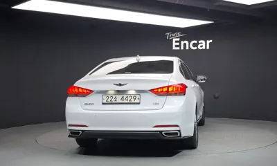 Hyundai Genesis 2014, 145216 км, за 7201.85 USD
