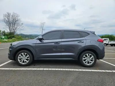Hyundai Tucson 2019, 77137 км, за 9702.41 USD