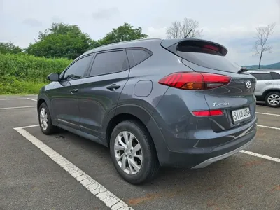 Hyundai Tucson 2019, 77137 км, за 9702.41 USD