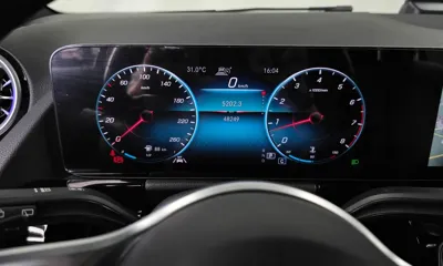 Mercedes-Benz GLA-Class 2021, 48249 км, за 19190.75 USD - фото 8