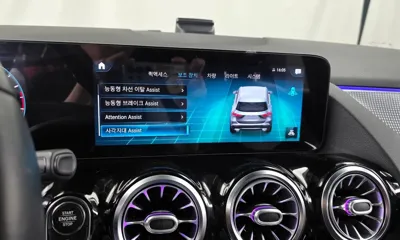 Mercedes-Benz GLA-Class 2021, 48249 км, за 19190.75 USD - фото 16