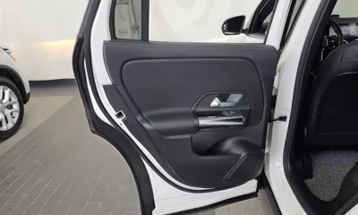 Mercedes-Benz GLA-Class 2021, 48249 км, за 19190.75 USD - фото 25
