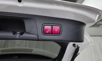 Mercedes-Benz GLA-Class 2021, 48249 км, за 19190.75 USD - фото 31