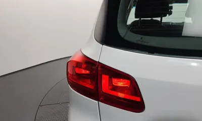 Volkswagen Tiguan 2012, 106511 км, за 3841.89 USD - фото 23
