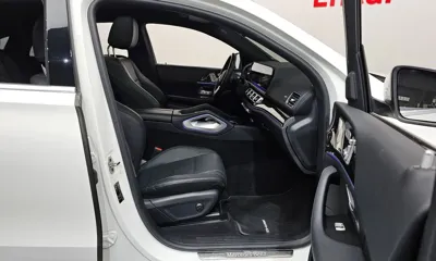 Mercedes-Benz GLE-Class 2023, 60327 км, за 54865.19 USD - фото 11