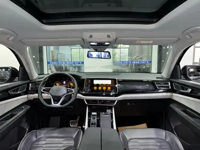 Volkswagen Teramont 2023, 47000 км, за 21335.67 USD - фото 6