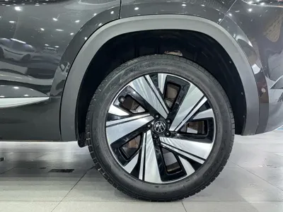 Volkswagen Teramont 2023, 47000 км, за 21335.67 USD - фото 13