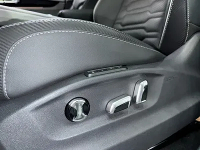 Volkswagen Teramont 2023, 47000 км, за 21335.67 USD - фото 20