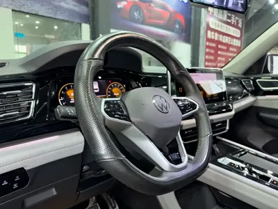 Volkswagen Teramont 2023, 47000 км, за 21335.67 USD - фото 25