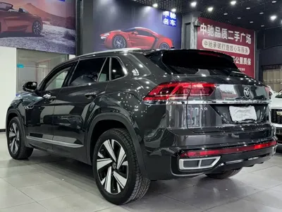 Volkswagen Teramont 2023, 47000 км, за 21335.67 USD - фото 26