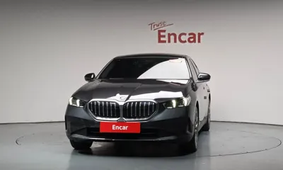 BMW 5-Series 2024, 64649 км, за 29773.12 USD