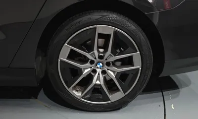 BMW 5-Series 2024, 64649 км, за 29773.12 USD - фото 21